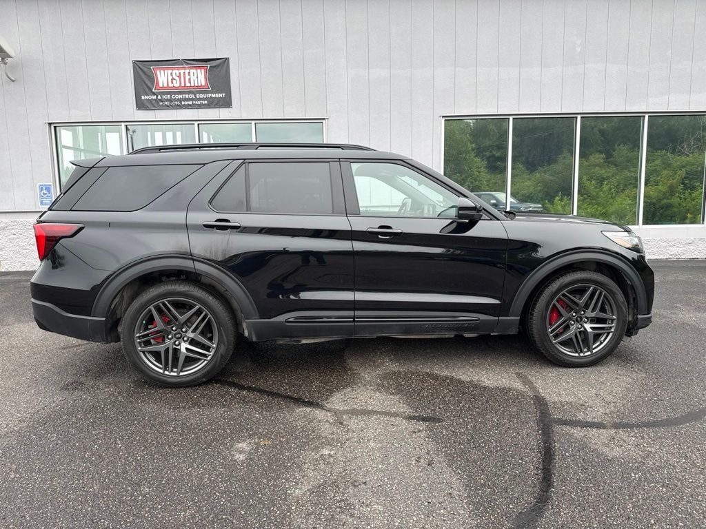 Used 2025 Ford Explorer ST SUV
