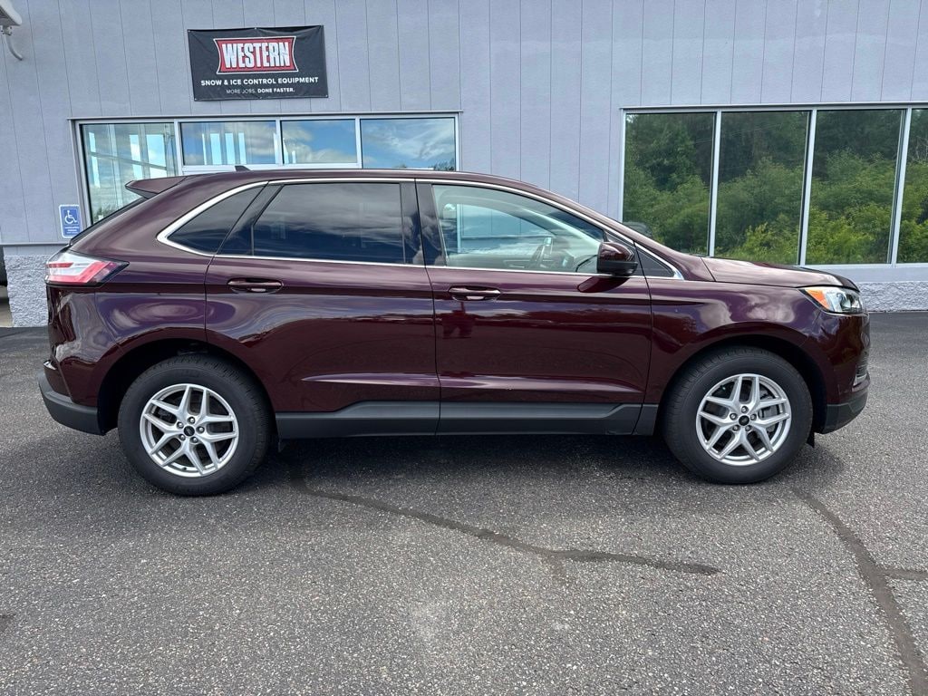 Used 2024 Ford Edge SEL SUV
