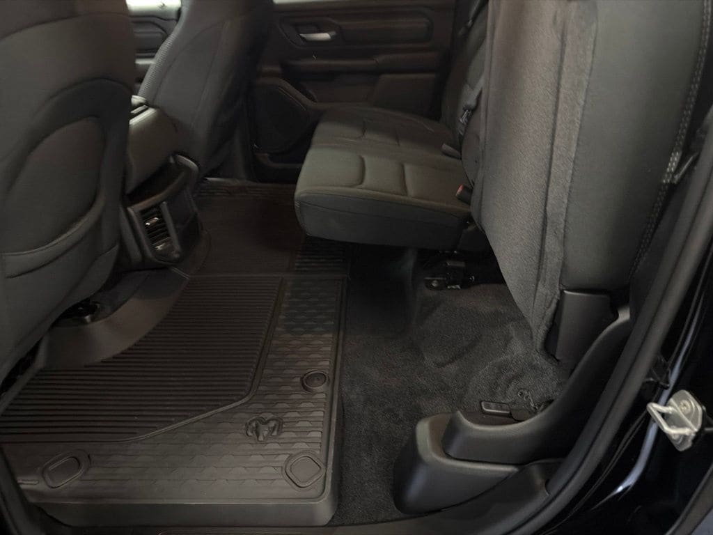 2026 RAM 1500 Warlock - Photo 37