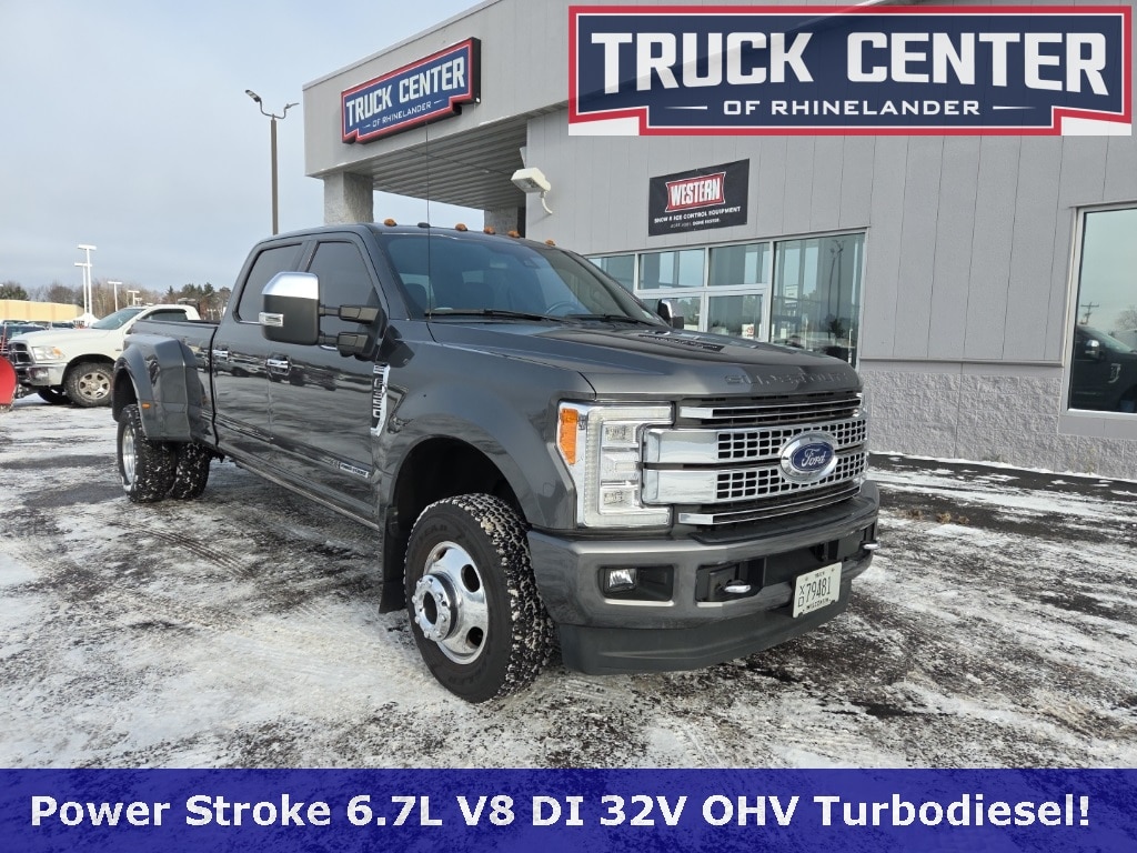 2017 Ford F-350 Super Duty Platinum's photo