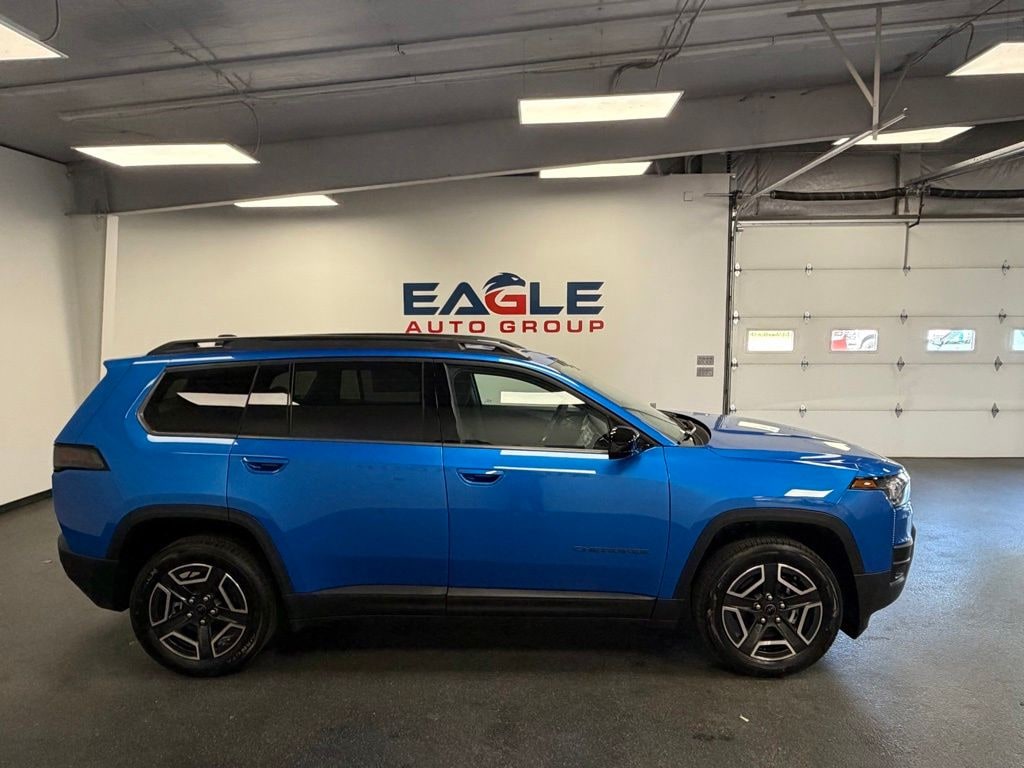New 2026 Jeep Cherokee Laredo Sport Utility