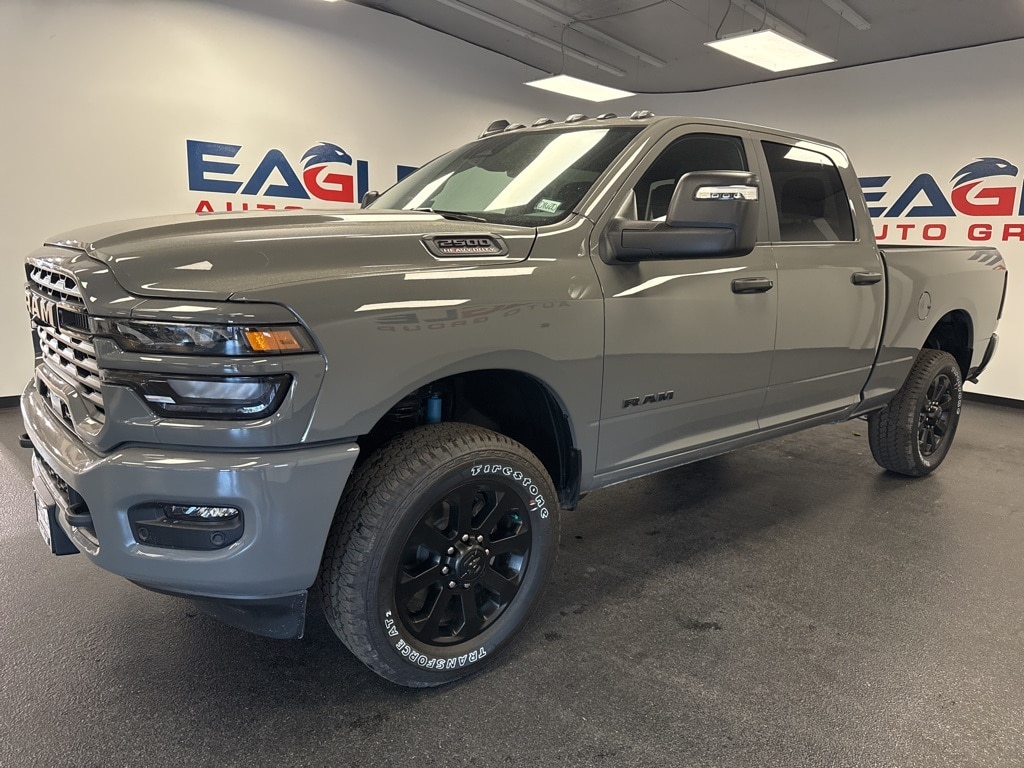 New 2026 Ram 2500 BIG HORN CREW CAB 4X4 6'4 BOX Pickup