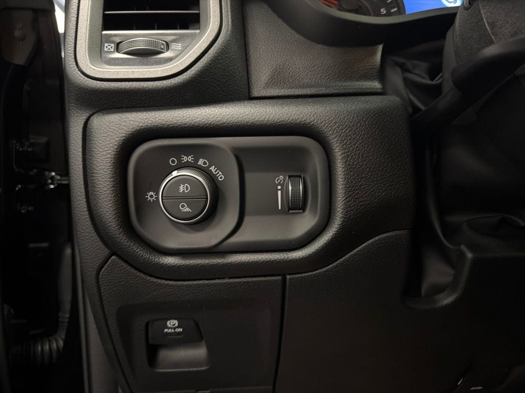 2026 RAM 1500 Warlock - Photo 28