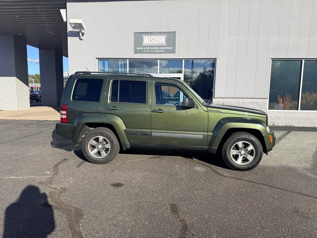 Used 2008 Jeep Liberty Sport with VIN 1J8GN28K98W226654 for sale in Eagle River, WI