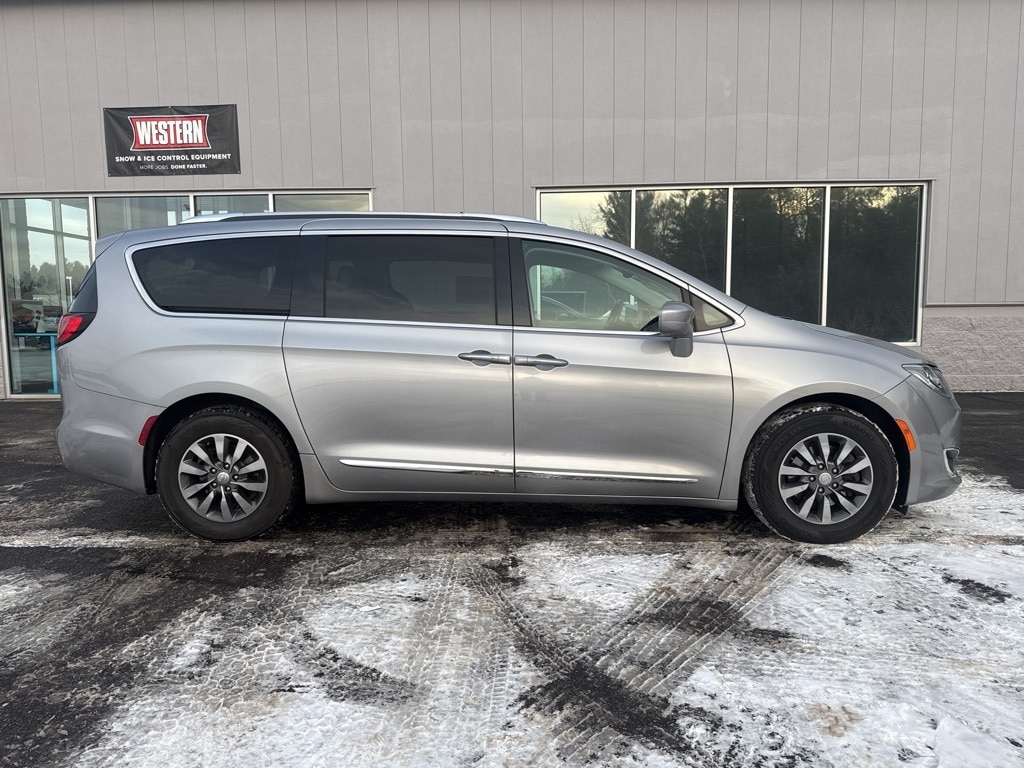 Used 2019 Chrysler Pacifica Touring L Plus with VIN 2C4RC1EG4KR617355 for sale in Eagle River, WI