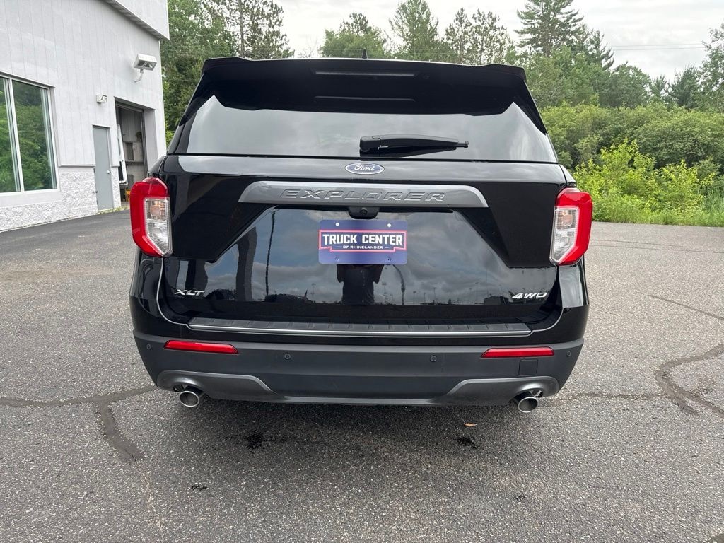 Used 2024 Ford Explorer XLT SUV