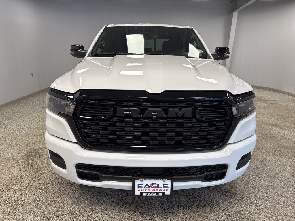 2025 Ram 1500 Big Horn Lone Star photo 3