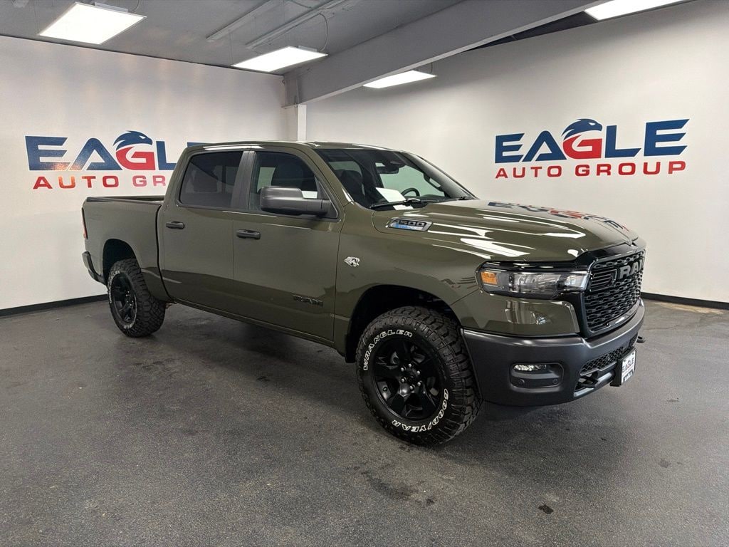 New 2026 Ram 1500 WARLOCK CREW CAB 4X4 5'7 BOX Pickup