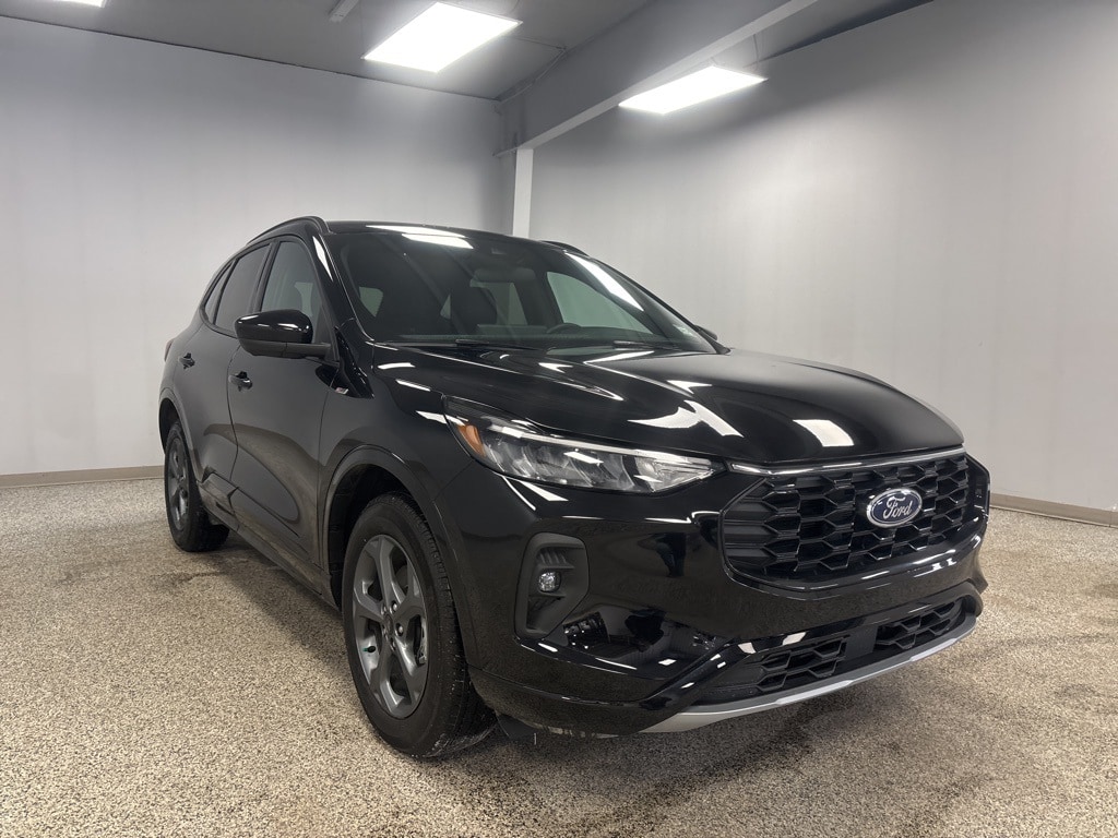Used 2024 Ford Escape ST-Line Select with VIN 1FMCU9NA7RUA73584 for sale in Eagle River, WI