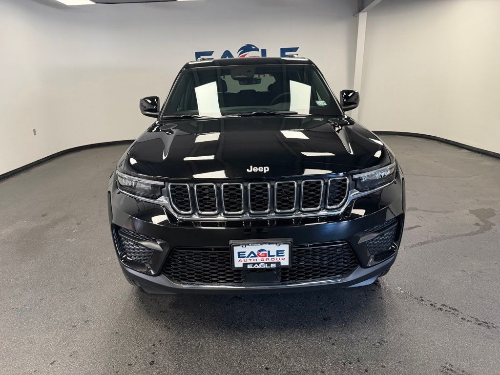 New 2026 Jeep Grand Cherokee Laredo Sport Utility