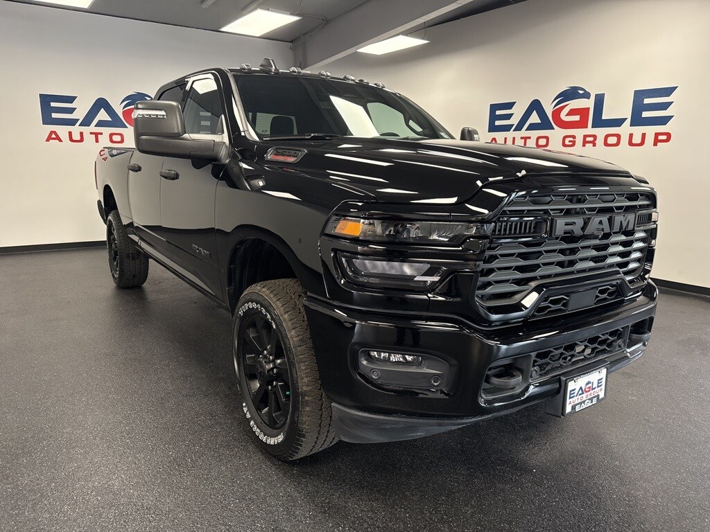 2025 Ram 2500 Big Horn photo 2