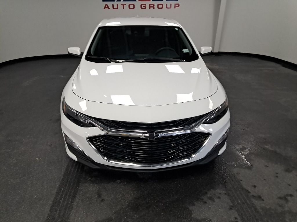 Used 2025 Chevrolet Malibu RS Sedan