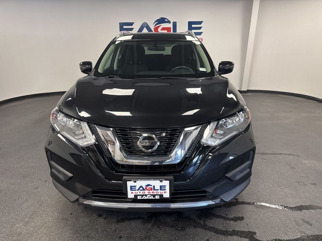 Used 2017 Nissan Rogue SV SUV