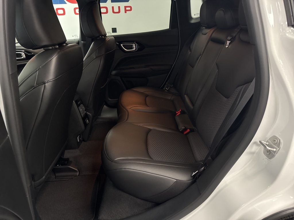 2026 Jeep Compass Altitude - Photo 28