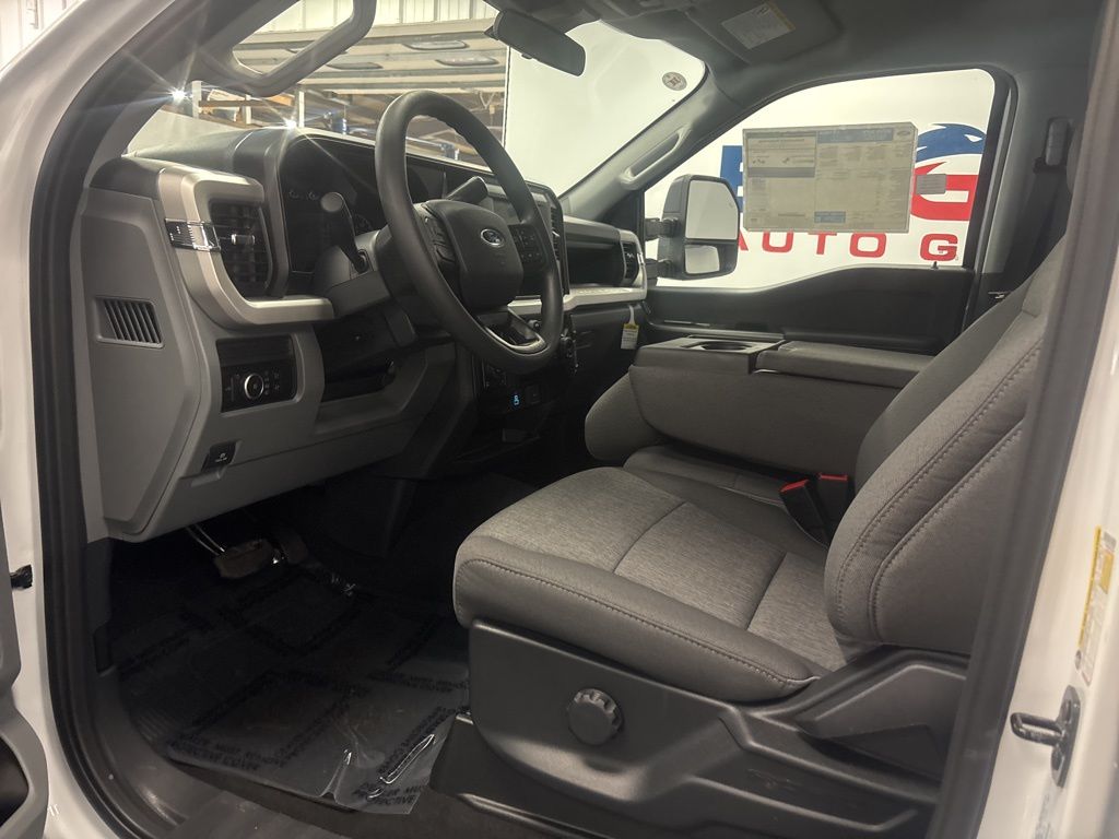 2026 Ford F-350 Super Duty XL - Photo 23
