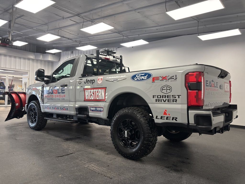 2026 Ford F-350 Super Duty XL - Photo 9