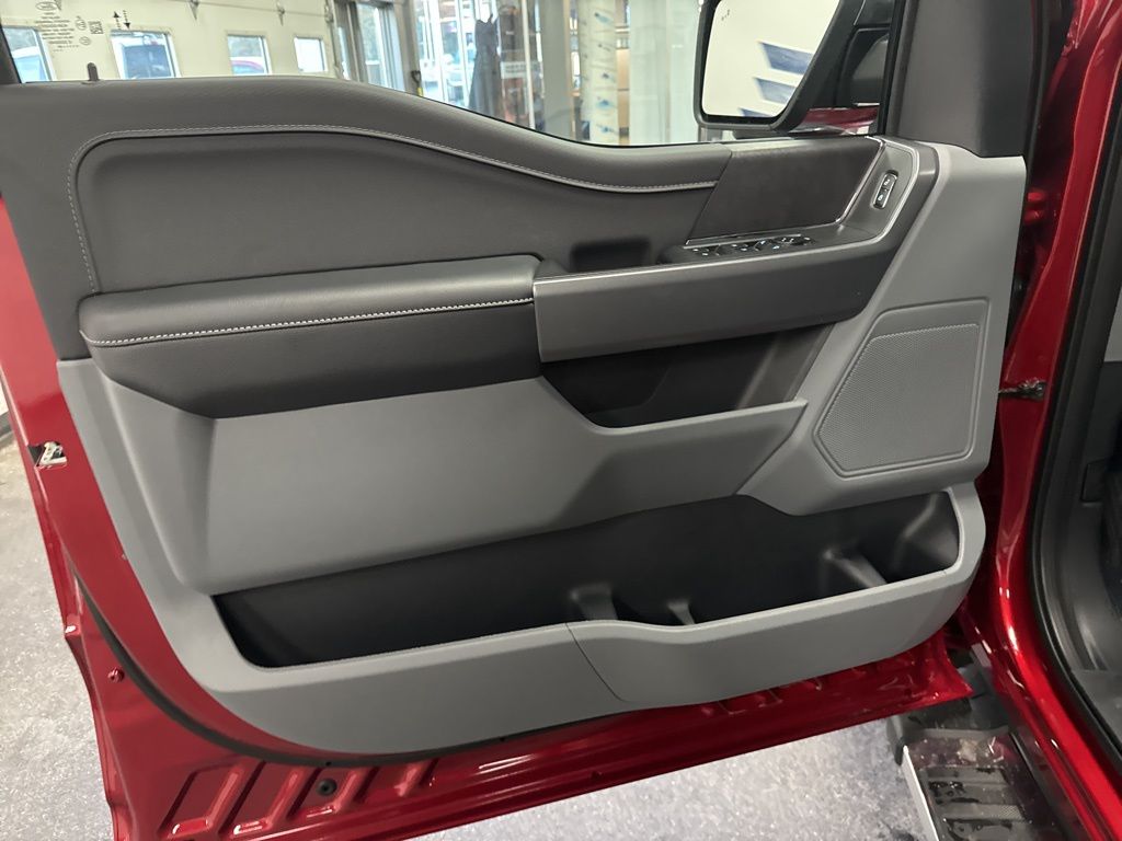 2026 Ford F-150 XLT - Photo 18