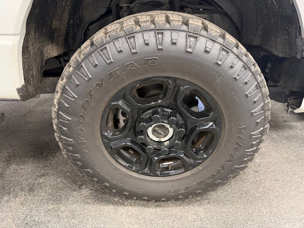 2026 Ford F-350 Super Duty XL - Photo 9