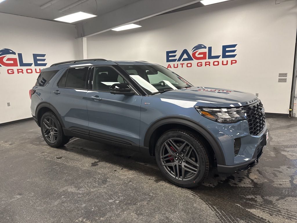 2026 Ford Explorer ST-LINE 4WD's photo