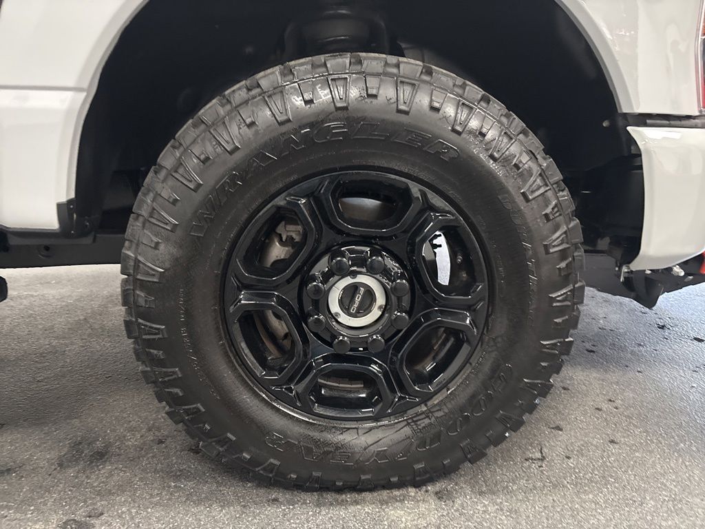 2026 Ford F-350 Super Duty XL - Photo 18