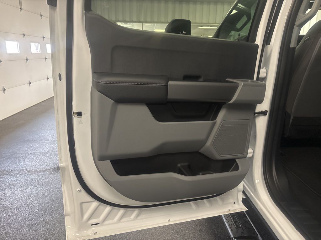 2026 Ford F-350 Super Duty XL - Photo 28