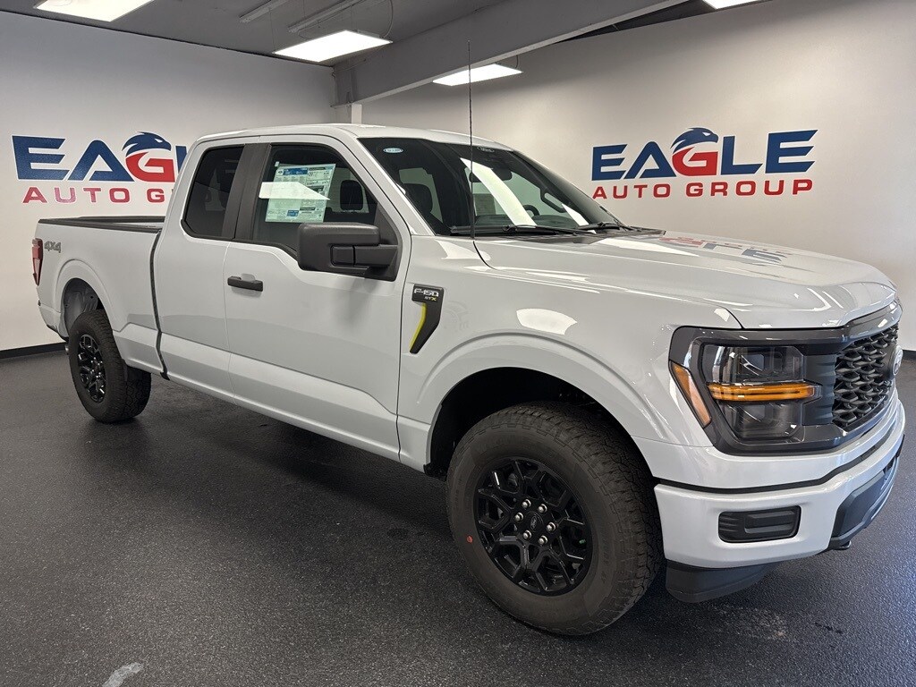 2025 Ford F-150 STX's photo