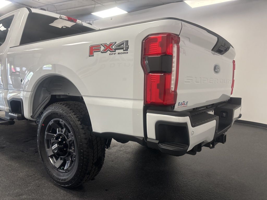 2026 Ford F-350 Super Duty XL - Photo 12