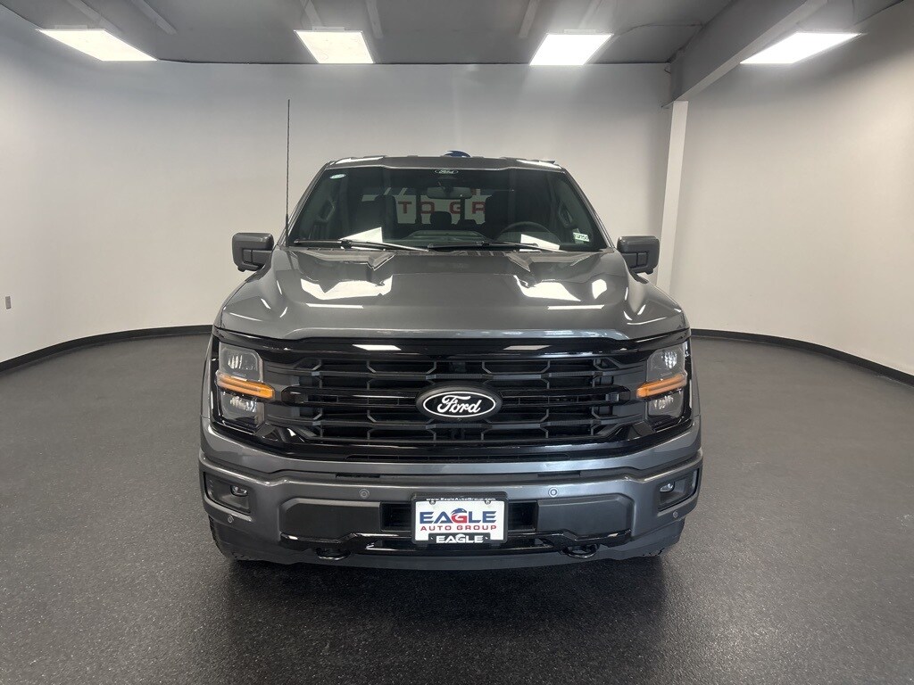 2025 Ford F-150 XLT photo 3