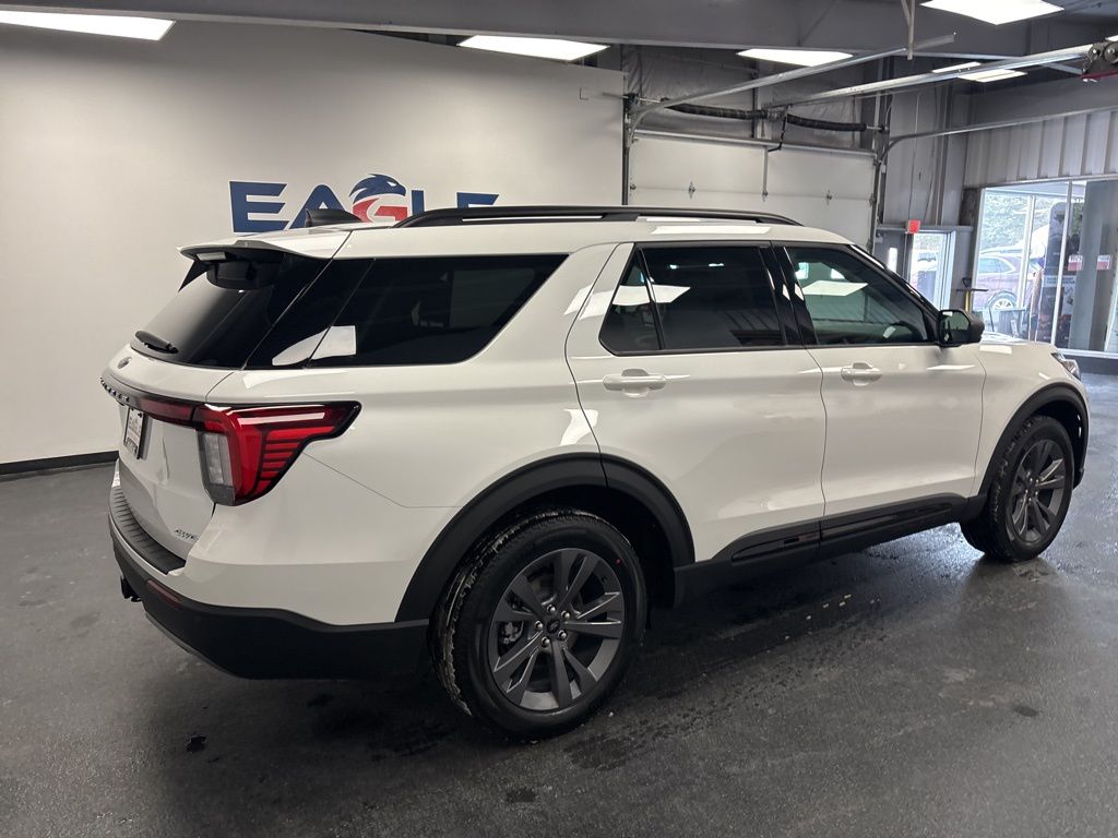 2026 Ford Explorer Active - Photo 12