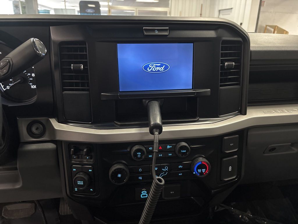2026 Ford F-350 Super Duty XL - Photo 22