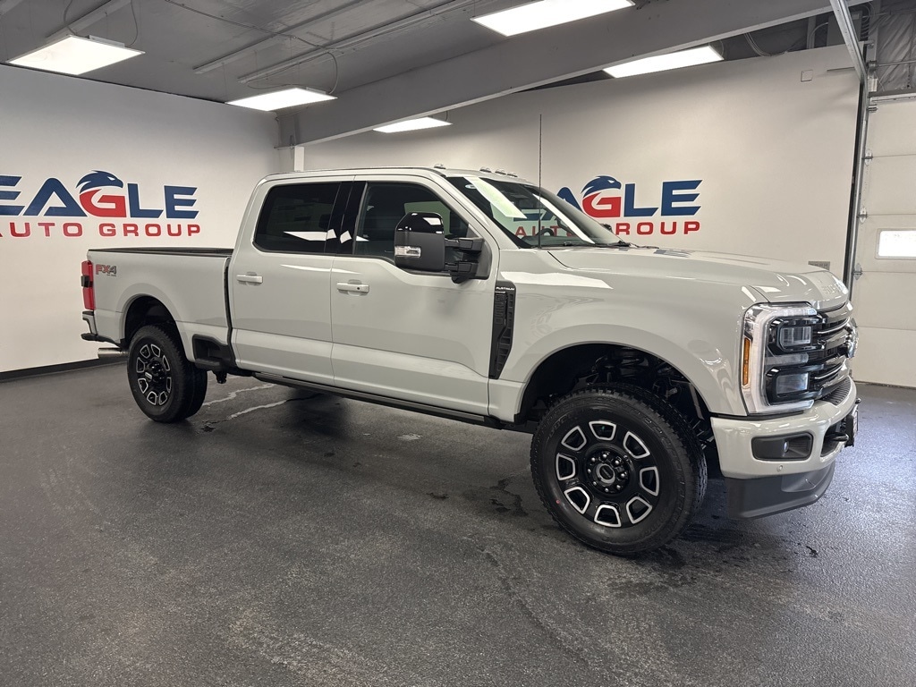 2026 Ford F-250 Super Duty Platinum's photo