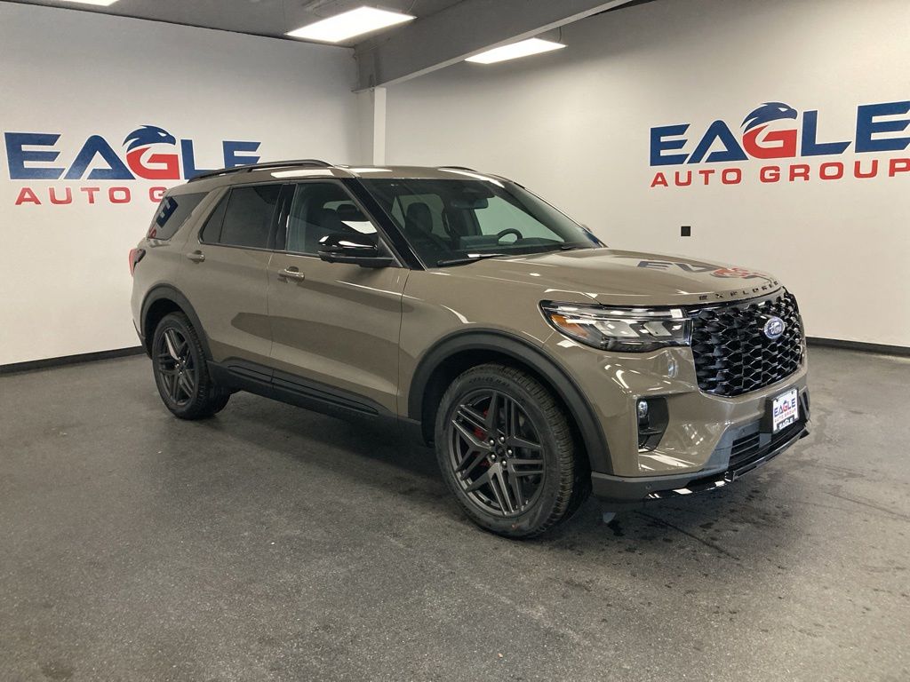 2026 Ford Explorer ST 4WD's photo