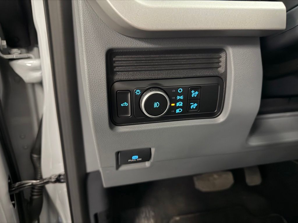 2026 Ford F-350 Super Duty XL - Photo 18