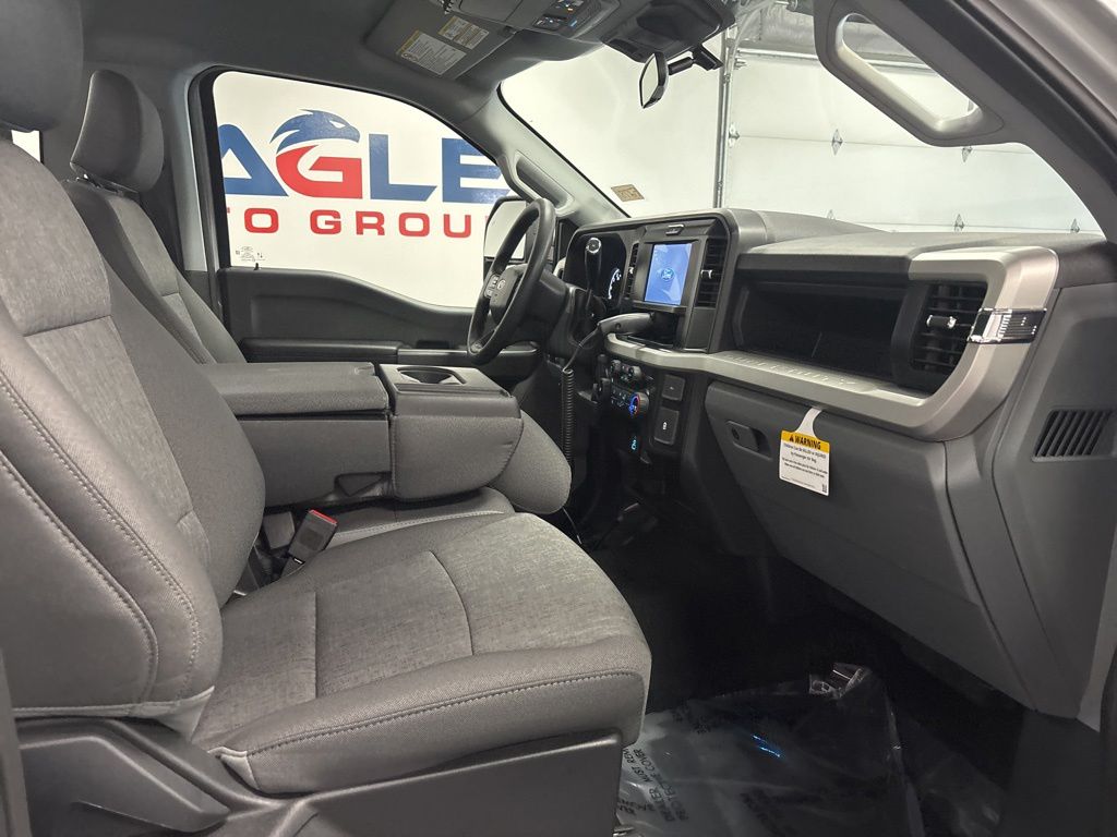 2026 Ford F-350 Super Duty XL - Photo 27