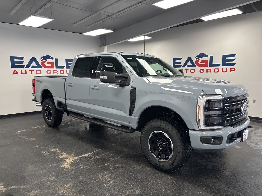 2026 Ford F-250 Super Duty Platinum's photo