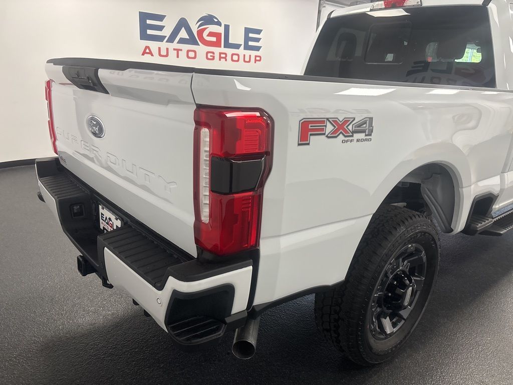2026 Ford F-350 Super Duty XL - Photo 13