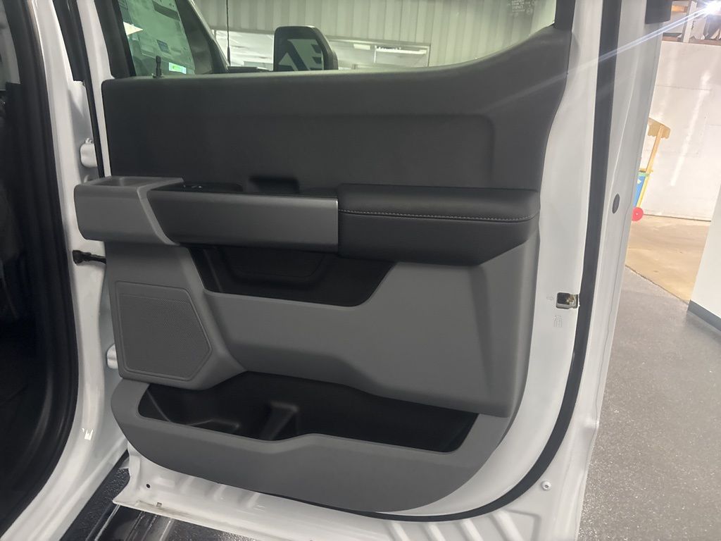 2026 Ford F-350 Super Duty XL - Photo 34