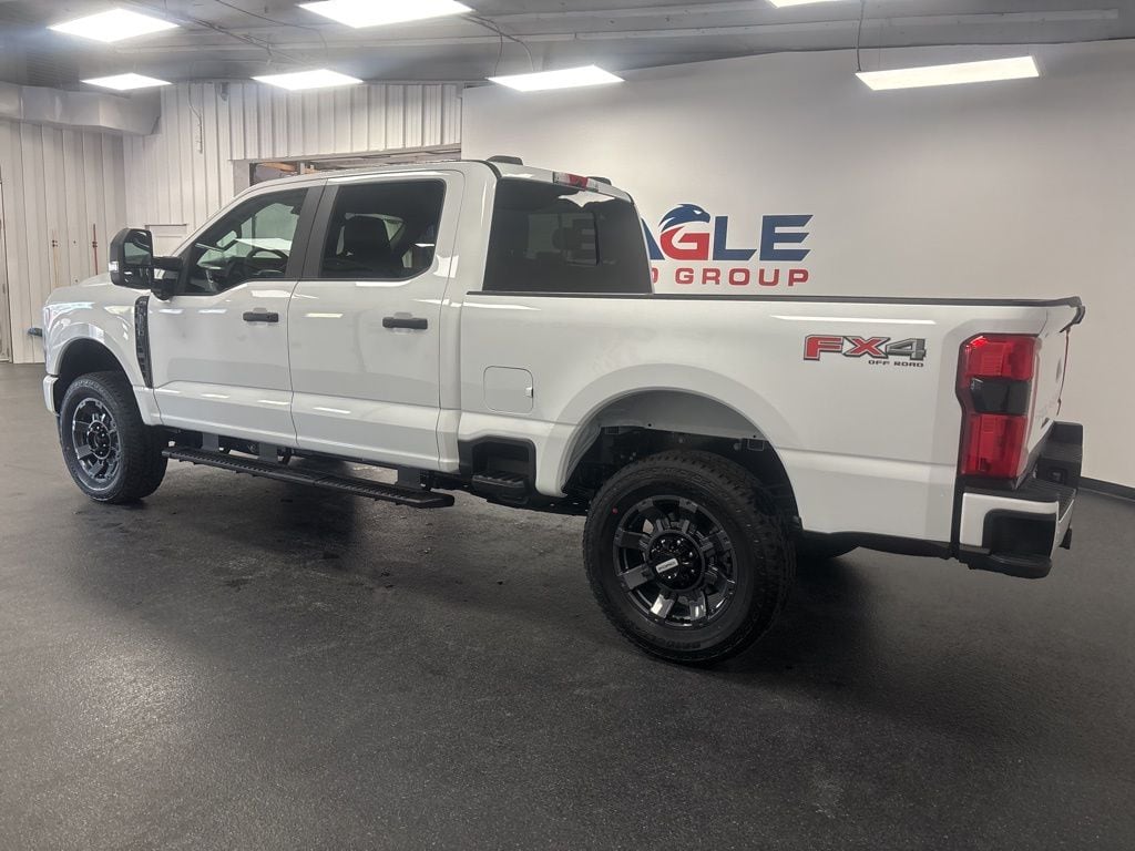 2026 Ford F-350 Super Duty XL - Photo 9