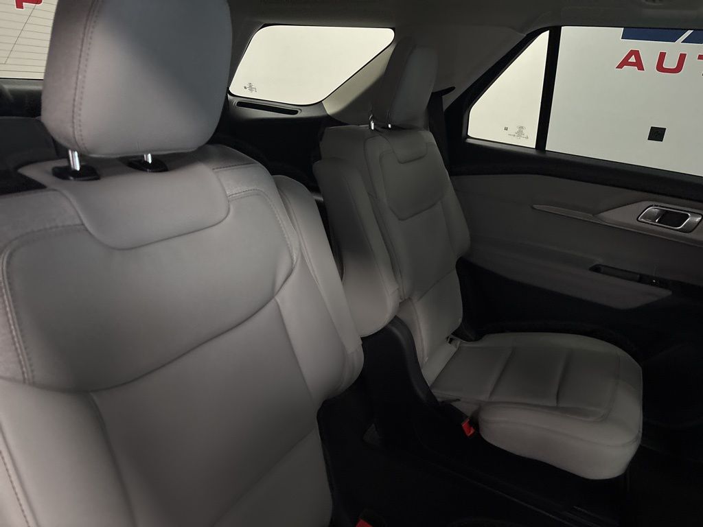 2026 Ford Explorer Active - Photo 29