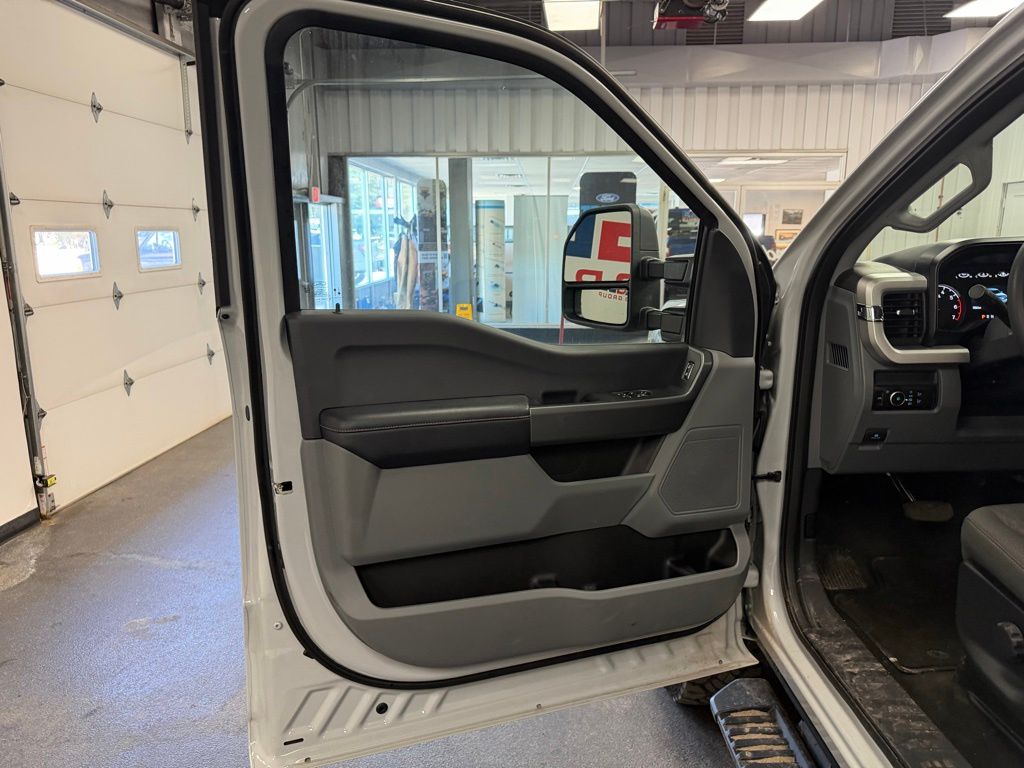 2026 Ford F-350 Super Duty XL - Photo 12
