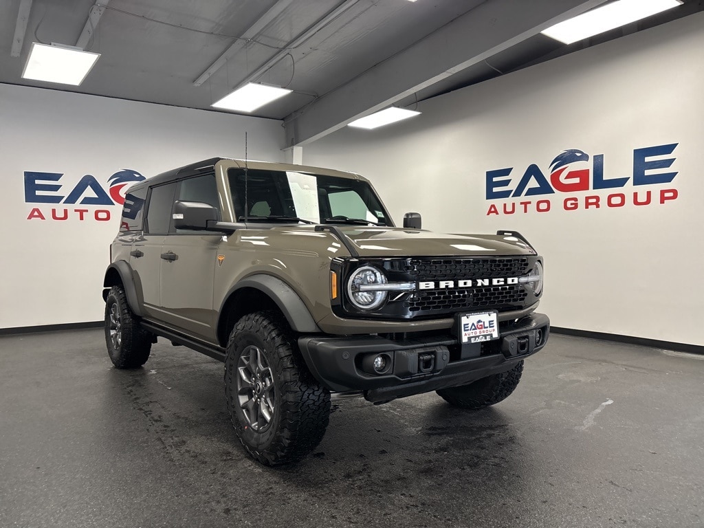 New 2025 Ford Bronco Badlands SUV