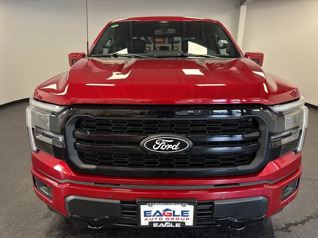 2025 Ford F-150 Lariat photo 2