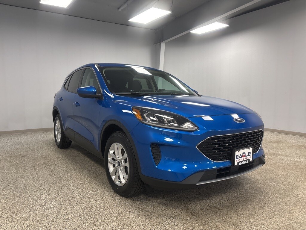 2020 Ford Escape SE photo 2