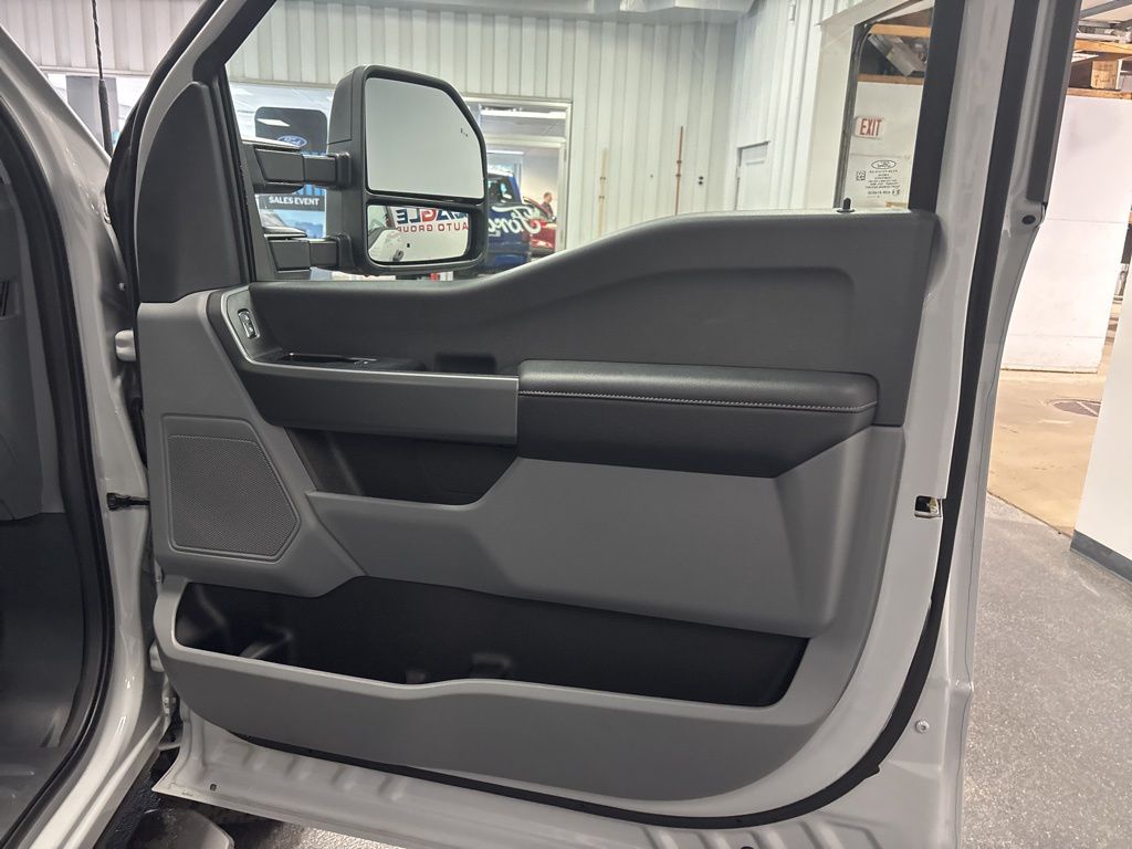 2026 Ford F-350 Super Duty XL - Photo 26