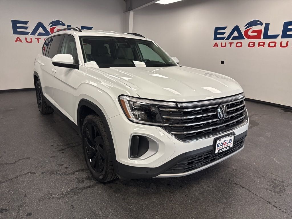 Used 2024 Volkswagen Atlas 2.0T SE w/Technology SUV
