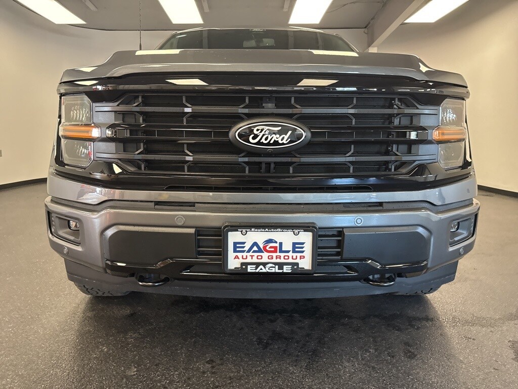 2025 Ford F-150 XLT photo 4
