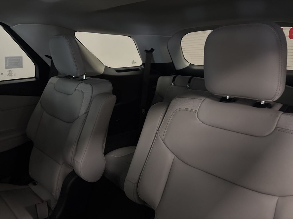 2026 Ford Explorer Active - Photo 25