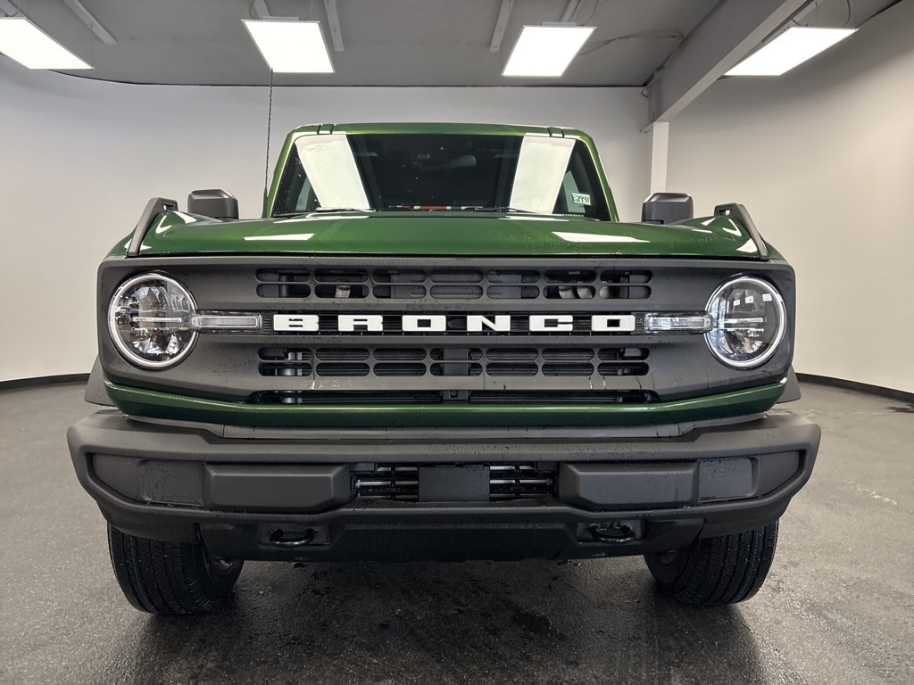 New 2025 Ford Bronco Base SUV