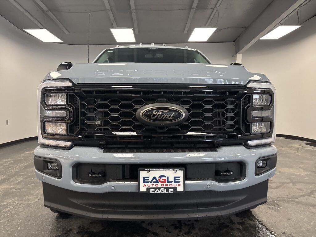 New 2026 Ford F-250SD Lariat Truck