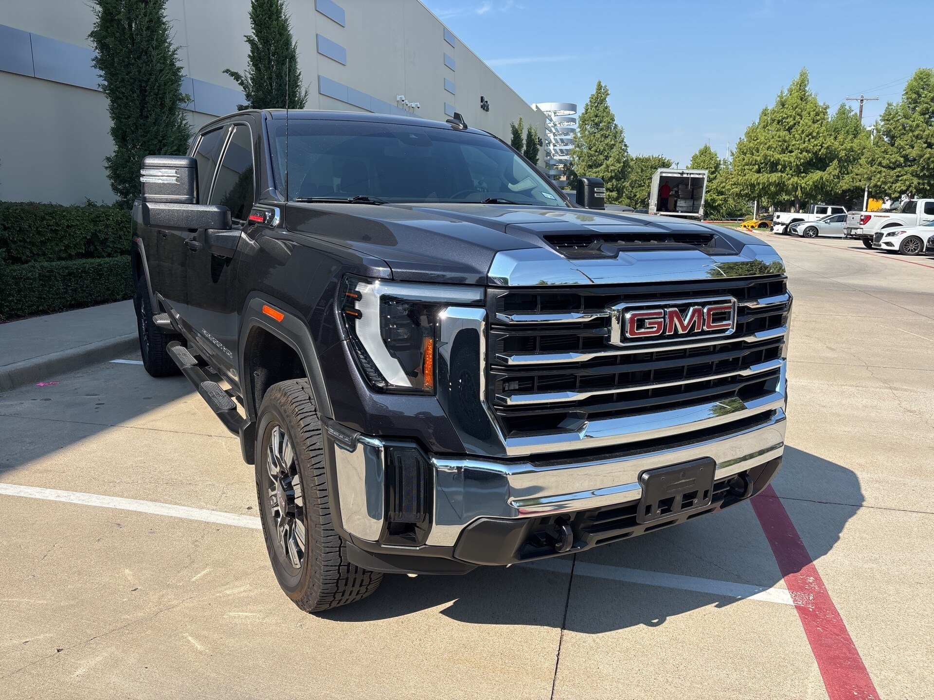 2024 Gmc Sierra SLE Denali photo 4